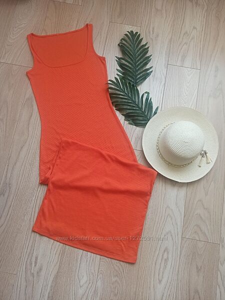 Довга помаранчева базова сукня