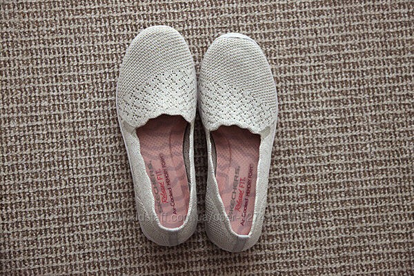 Новые слипоны фирмы Skechers