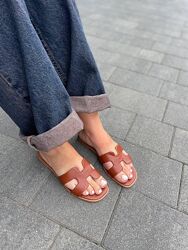 Удобные шлепанцы эко-кожа на низком ходу коричневые классические женские MEIDELI C50-7 р. 36-41