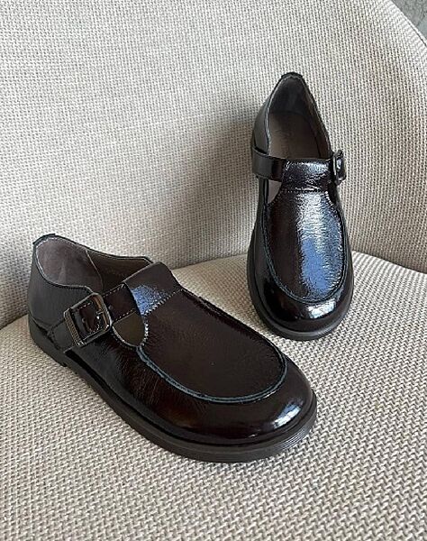 Лофери жіночі VANESSA T-304-04 шоколадні весна-осінь, шкіра лакована 5831