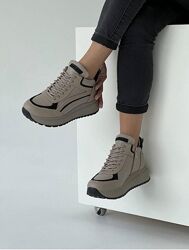 Ботинки женские Arcoboletto 50 капучино/черные зима, кожазамша натуральная 5297