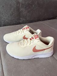Жіночі кросівки Nike Tanjun Go, 37 38розмір-24 см