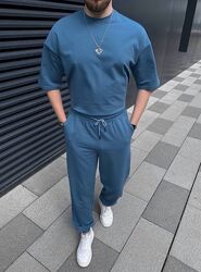 Спортивний костюм у стилі smart casual 