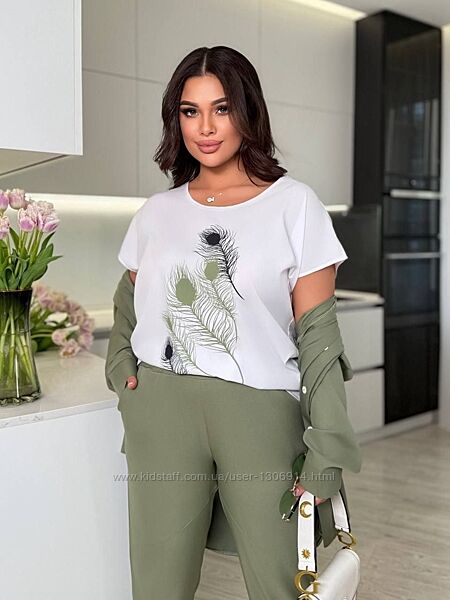 Стильний костюм трійка. 