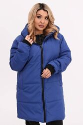 Зимова стьобана куртка з капюшоном