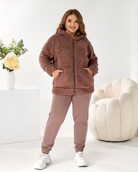 Жіночий теплий костюм 