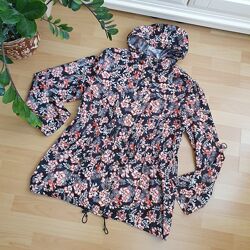 Вітрівка легка,  нова р.46-48 