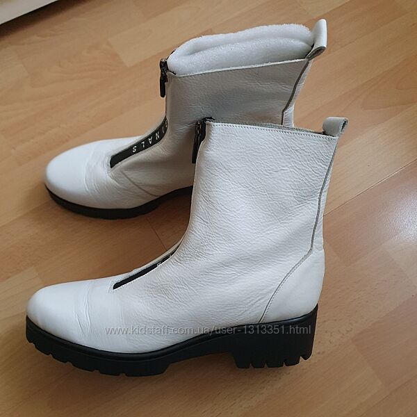 Черевики нові, шкіряні р.41-42