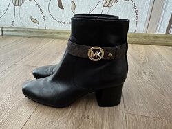Michael Kors шкіряні черевики