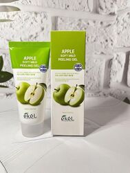 Яблочный пилинг-скатка Ekel Soft Mild Peeling Gel