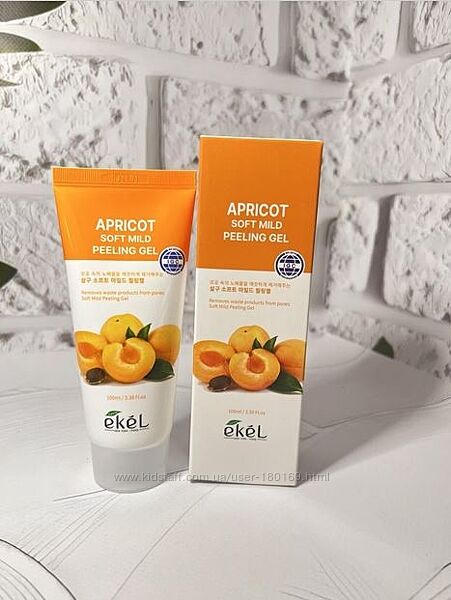 Пилинг-скатка с экстрактом абрикоса Ekel Apricot Soft Mild Peeling Gel