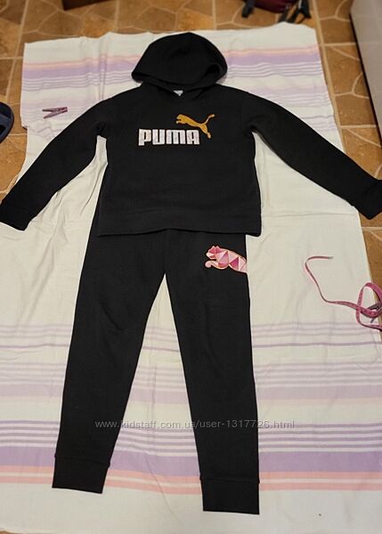 Костюм фірма  Puma  розмір 146/155