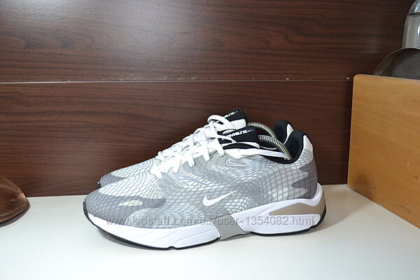 nike ghoswift 44.5р кроссовки оригинал
