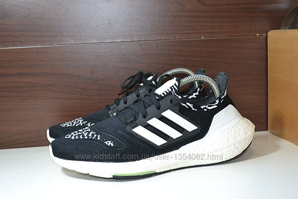 adidas ultraboost 22 gx8019 41р кроссовки оригинал унисекс