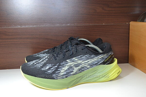 asics novablast 3 кроссовки 46р оригинал