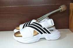adidas magmur 38р сандалии белые оригинал