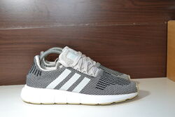 adidas swift run 41-42р кроссовки оригинал