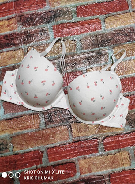 Арт.0137 бюстгальтер від primark розмір євро 85в