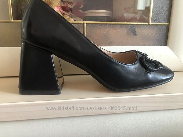 Туфли женскиеVera Blum 37 р.