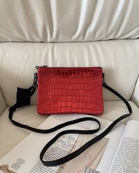 Італійська шкіряна сумочка кросбоді на 3 відділення