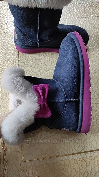 Дитячі UGG, розмір EU 34 теплі та стильні