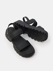 Нові босоніжки Sinsay для дівчинки-підлітка