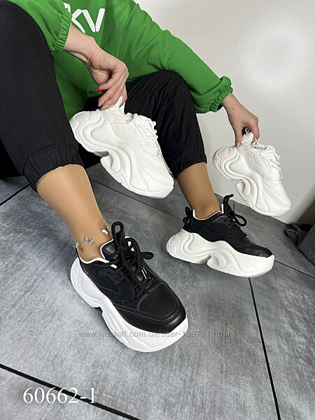 кросівки жіночі на високій підошві