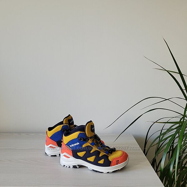 Черевики демі Оригінал Lowa рр.30