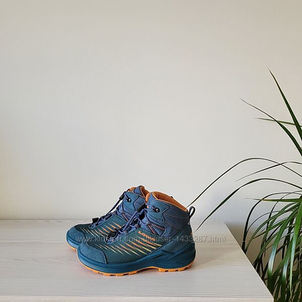 Черевики демі Оригінал Lowa рр.33