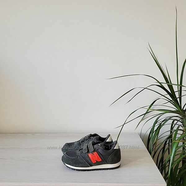 Кросівки шкіряні Оригінал New Balance рр.20,25