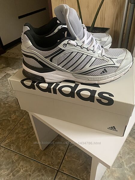 Кросівки Adidas оригінальні 