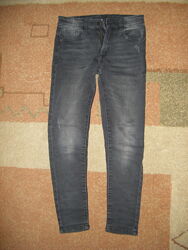 Джинсы скинни темно-серые на 10-11 лет, рост 140-146 см