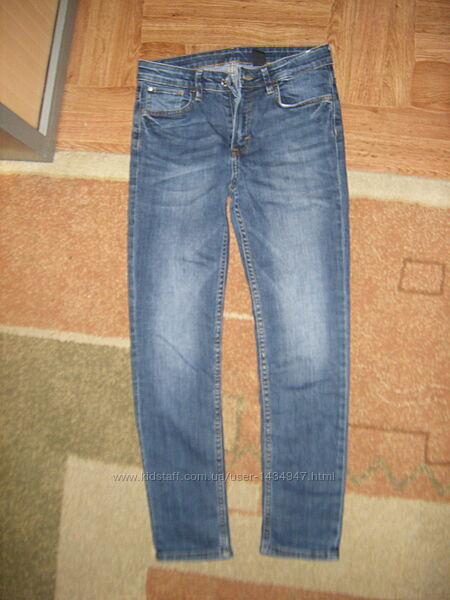 Джинсы классические, на парня 11-12 лет, рост 152 см