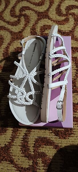 Босоніжки жіночі