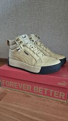 Высокие кроссовки Puma.