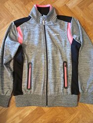 Спортивная кофта .