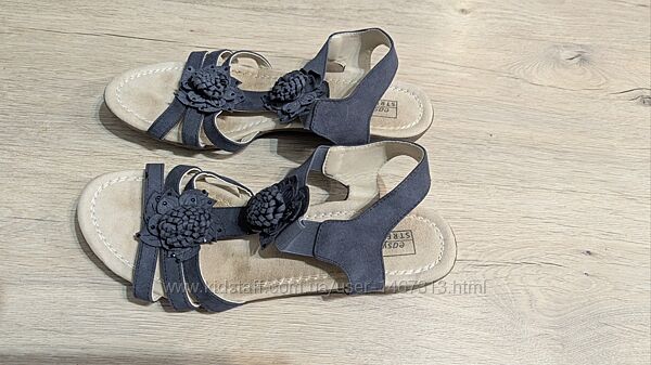 Босоніжки на резинках 42 