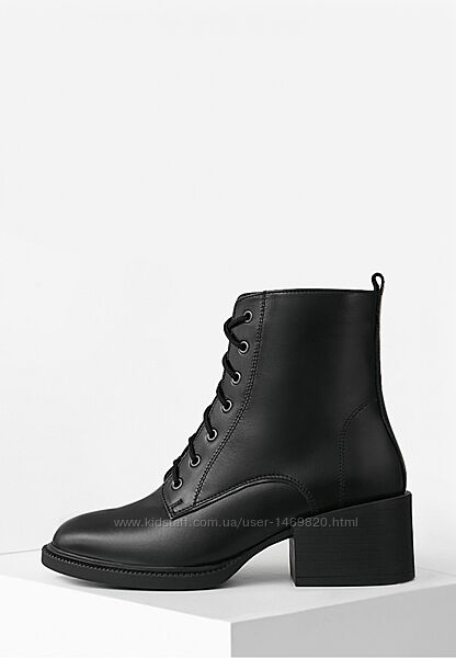Черевики ботинки жіночі класика низький каблук зима шкіра чорні 74065-04