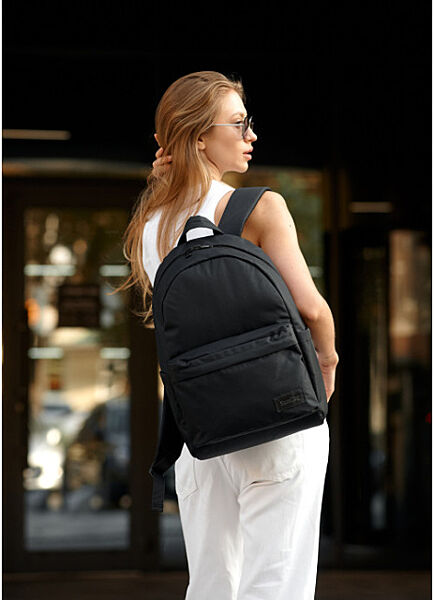 Жічночий рюкзак чорний тканевий