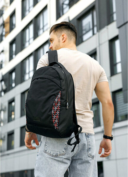 Чоловічий рюкзак чорний тканевий принт