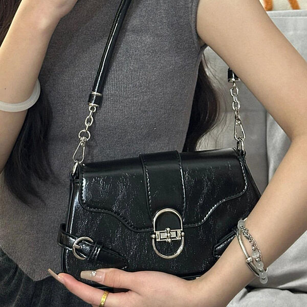 Стильна сумка через плече із еко-шкіри 73-29454A