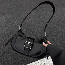 Сумочка із еко-шкіри зі стильною застібкою 73-L015A