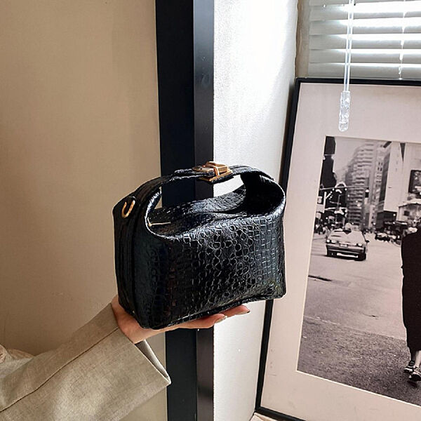 Маленька сумка з екошкіри 72-86145A