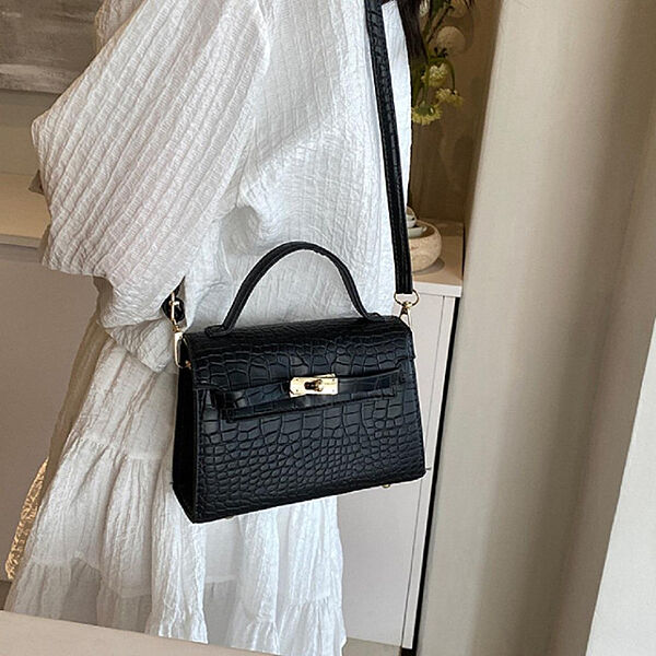 Стильна жіноча класична сумочка з еко-шкіри 72-8577A