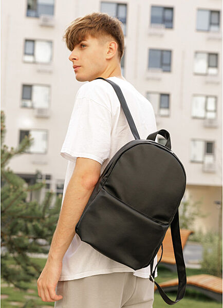 Чоловічий рюкзак чорний