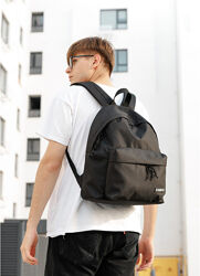 Чоловічий рюкзак чорний тканевий