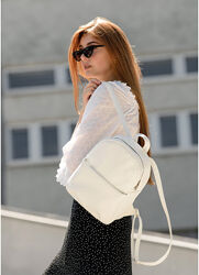 Жіночий рюкзак білий