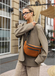 Велика жіноча шкіряна сумка на пояс бананка руда