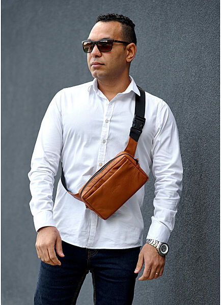 Чоловіча шкіряна сумка бананка руда шкіра