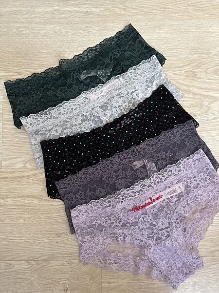 Трусики з мережива Victorias Secret 